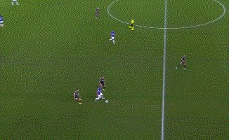 1661211387697027186.gif 尤文图斯.gif